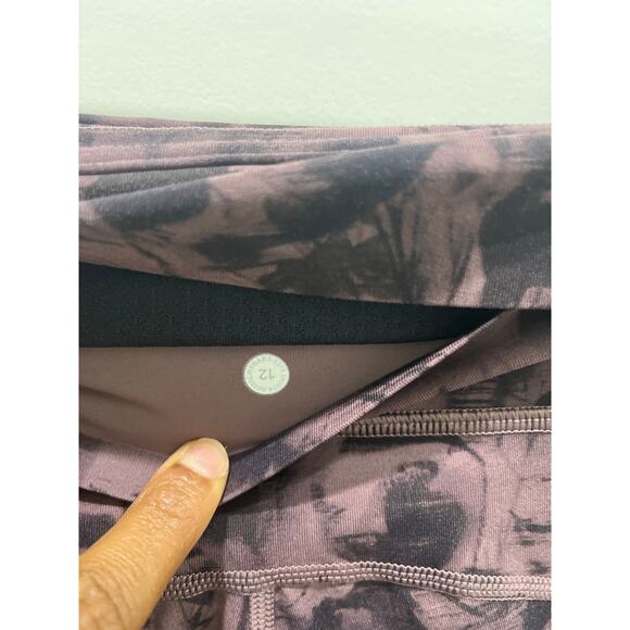 Lululemon Align Crop Leggings 21" Sz 12 - Picture 4 of 6